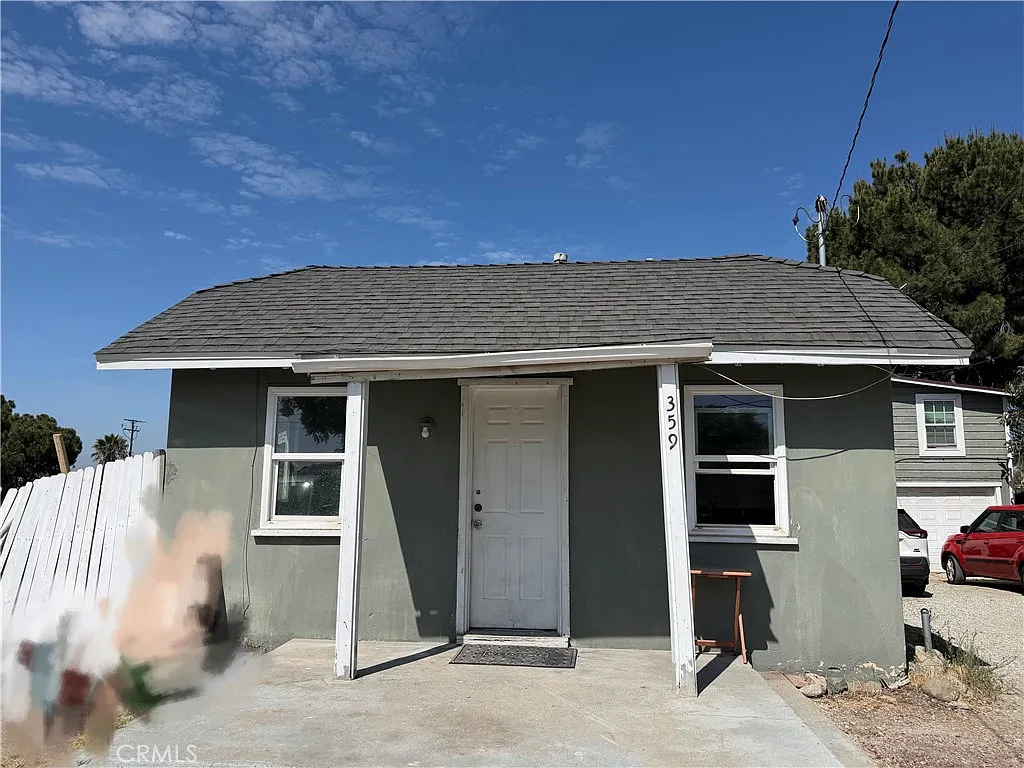2 bed, 800 sqft, $1,950 — Photo 2