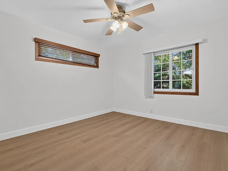 1811 N Avon St — Photo 18