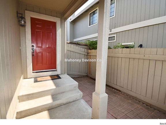 3rd image of 2106 Caulfield Ln