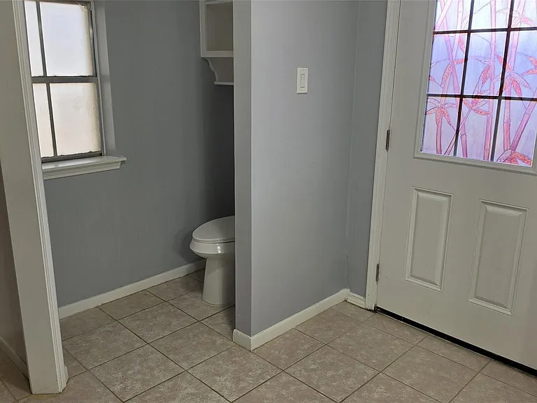 1502 Sudbury Dr — Photo 14