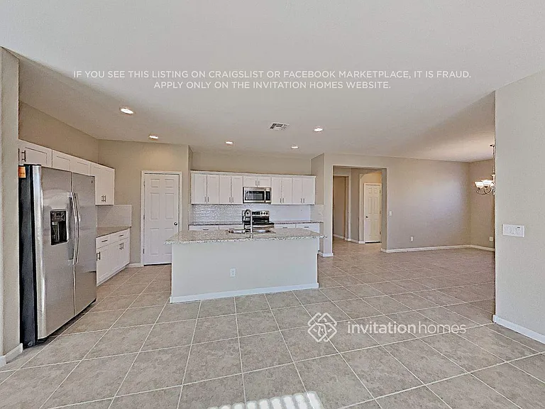 993 S 200th Ln — Photo 6
