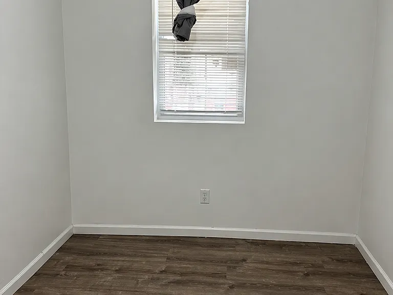 1417 Lenox Ave #1 — Photo 5
