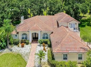 16623 Royal Palm Dr, Groveland, FL 34736