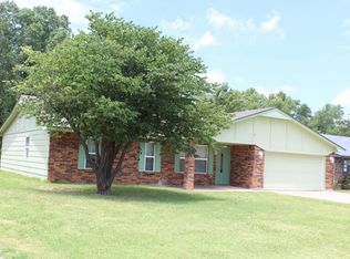 3201 Bent Creek Dr, Woodward, OK 73801