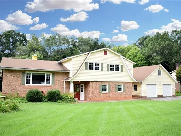 3252 Hollyhill Cir, Valdese, NC 28690