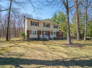 6 Seminary Ln, Granite Springs, NY 10527
