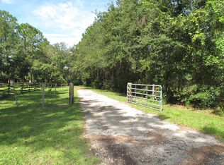 3072 Henley Rd, Middleburg, FL 32068