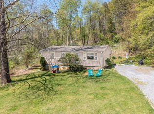 1724 Little Catawba Creek Rd, Troutville, VA 24175