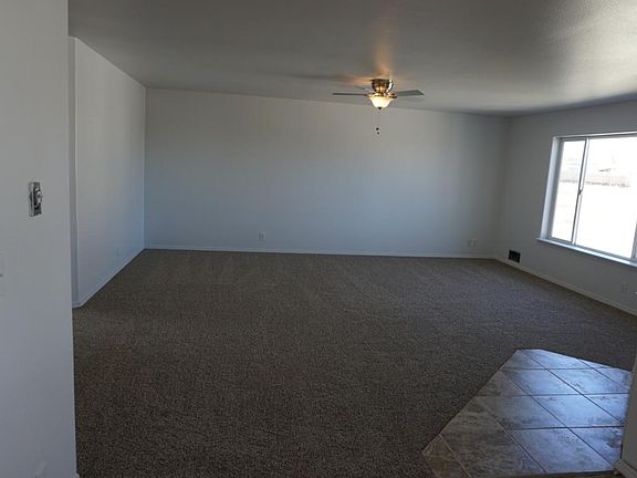 XL Front Room, New Carpet Throughout