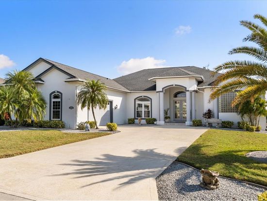 2759 Huntington Hills Dr, Lakeland, FL 33810