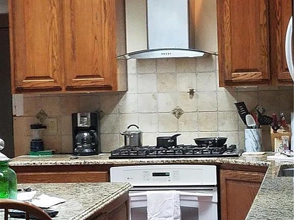 DREAM KITCHEN