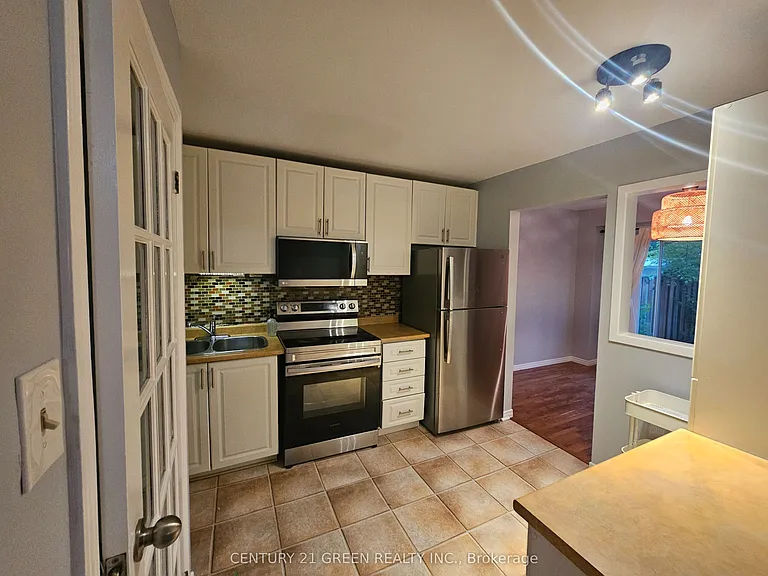 98 Falconer Dr #7 — Photo 11