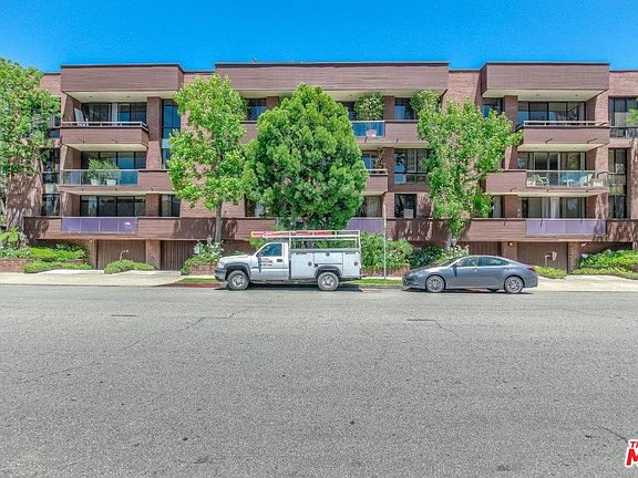 3rd image of 268 S Lasky Dr APT 202