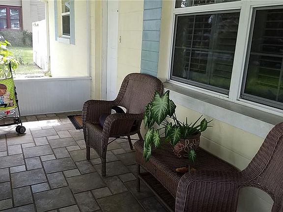4th image of 428 New York Ave