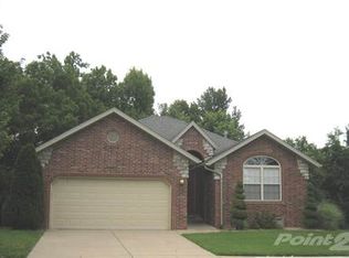 1942 W Buena Vista St, Springfield, MO 65810