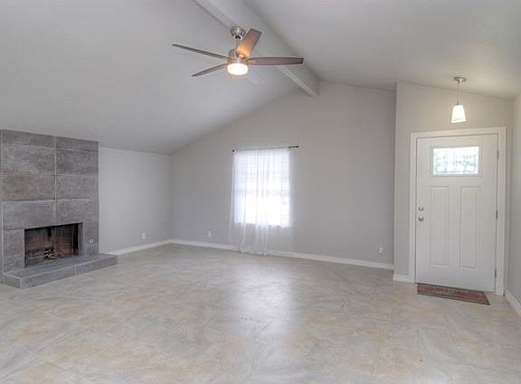3rd image of 10520 School House Ln
