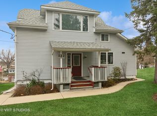 122 E Grand Ave, Fox Lake, IL