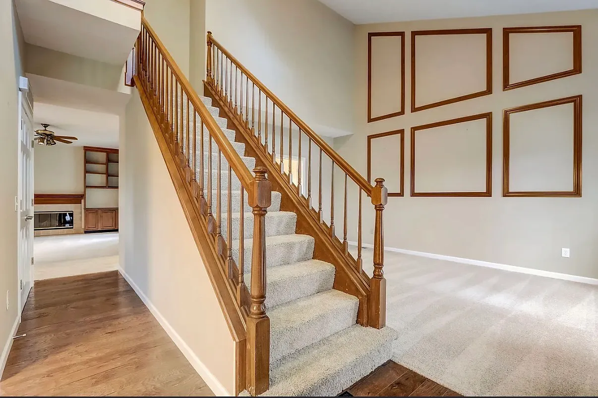 4 bed, 2964 sqft, $3,600 — Photo 2