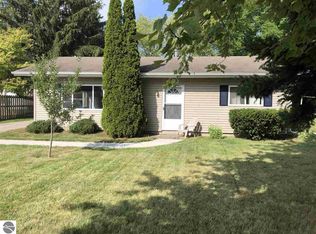 1904 S Johnson St, Mt Pleasant, MI 48858
