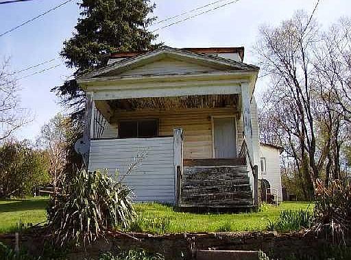 1st image of 47 1st Ave