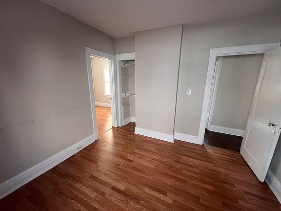 4th image of 1434 Woodland Dr Unit 1