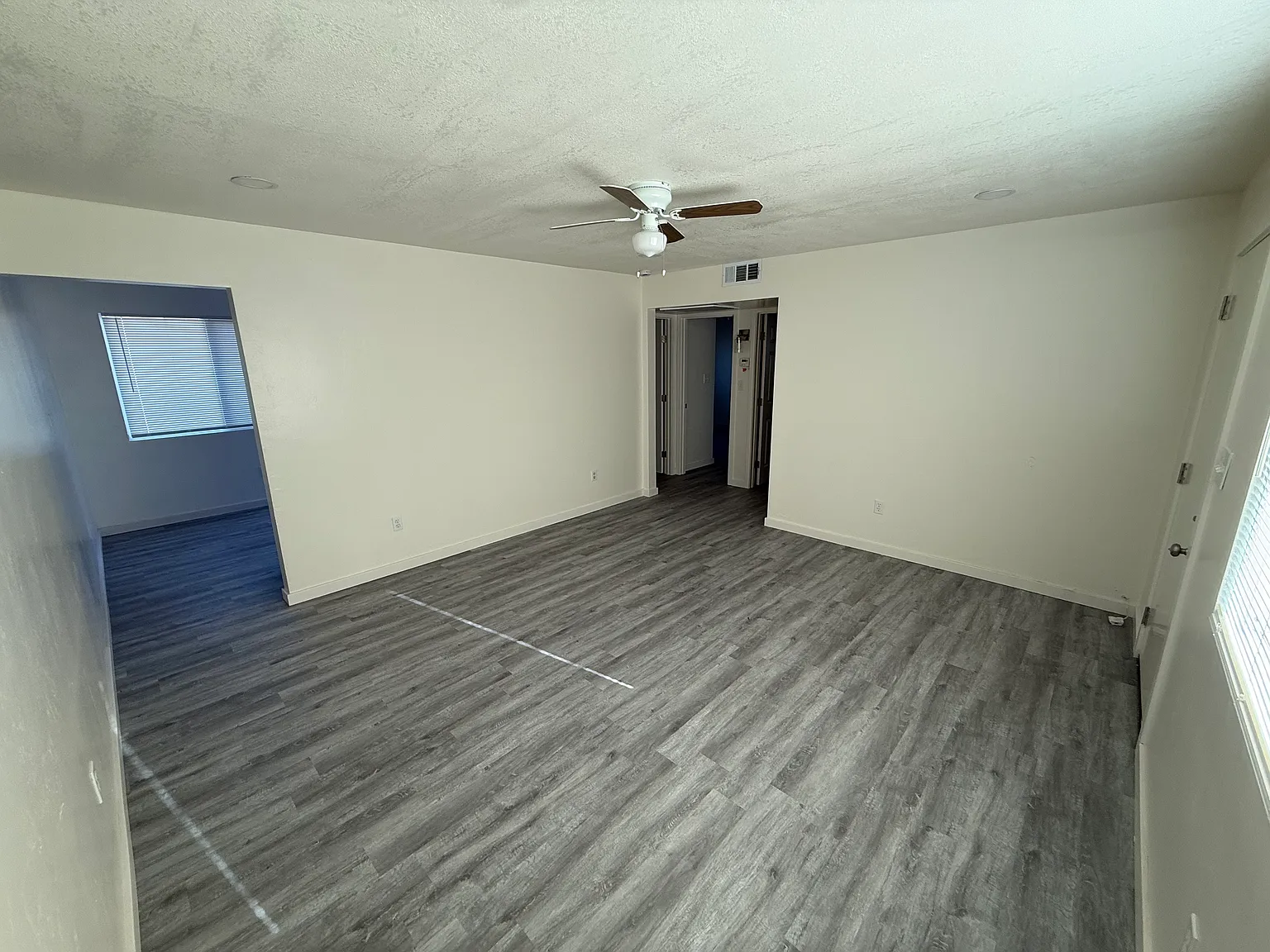 2 bed, $1,290 — Photo 3