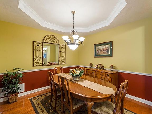 5th image of 4812 Trails End Ct #4