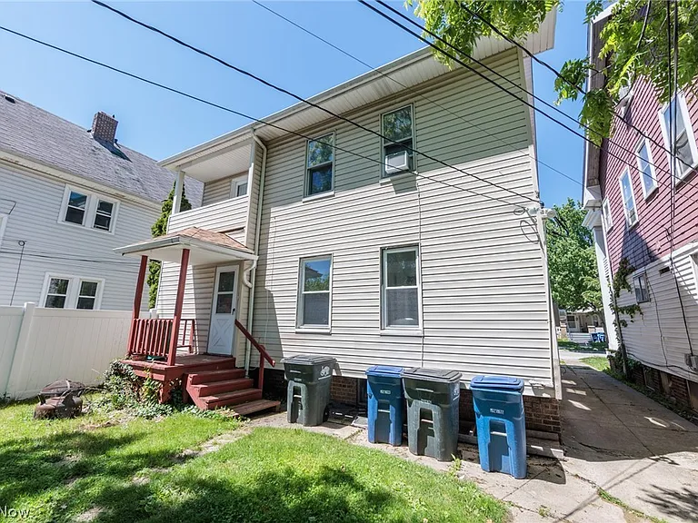 2035 Chesterland Ave #DOWN — Photo 4