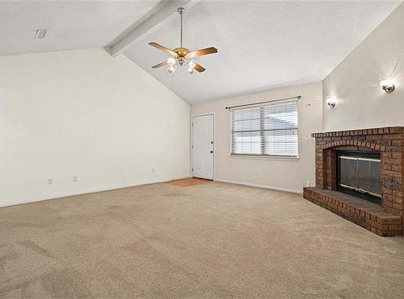 4th image of 415 NW Sherwood Dr