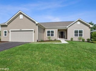 1052 Bailey Rd, Sycamore, IL 60178