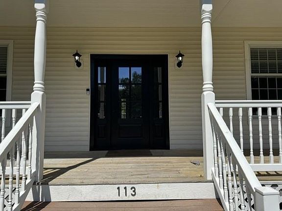 2nd image of 113 E Woodland Ave