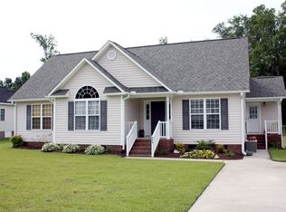 235 Magnolia Dr, Winterville, NC 28590