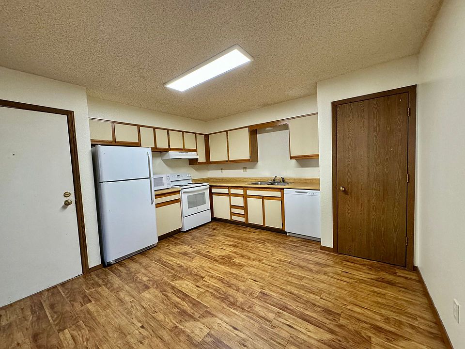 1st image of 332 Terri Dr APT 5
