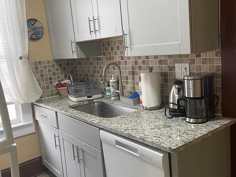 126 S Oleander Ave #1 — Photo 6