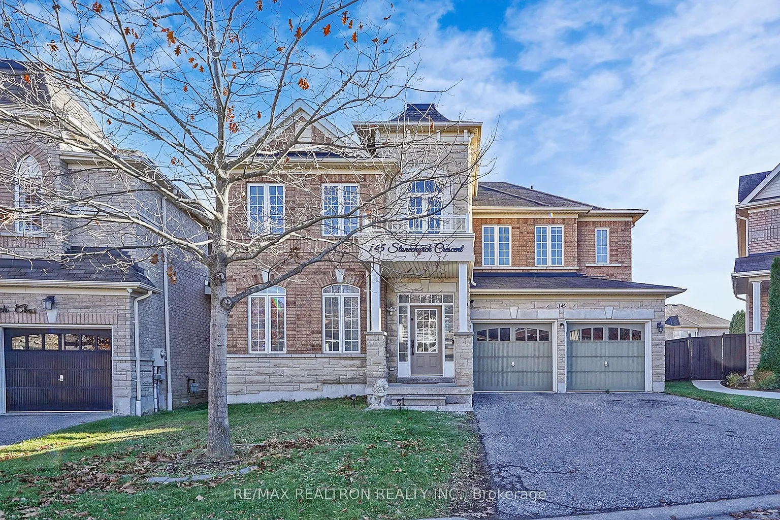 145 Stonechurch Cres photo 1