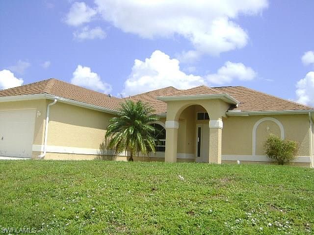1st image of 1023 NW 15th Pl