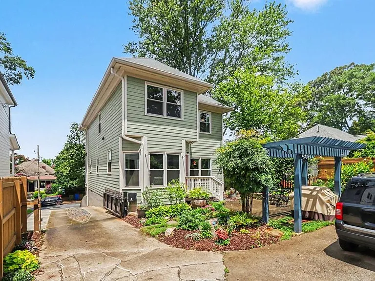 524 Broyles St SE — Photo 34