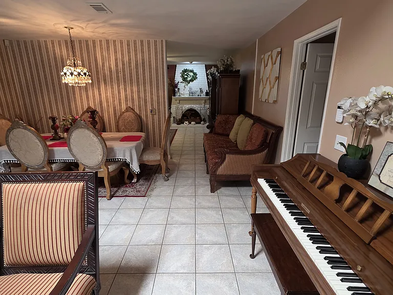 3154 Valaria Dr — Photo 8