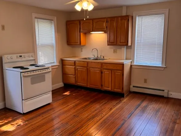 6 Goulding St #2, Providence, RI 02906