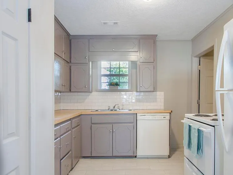 7122 E Latimer Pl — Photo 8