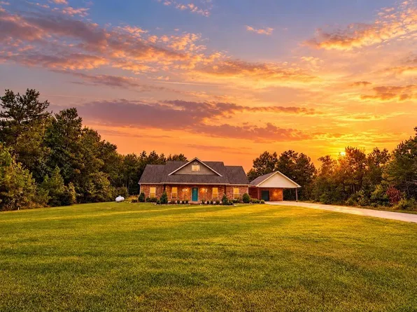 217 Raybo Dr, Kirbyville, TX 75956