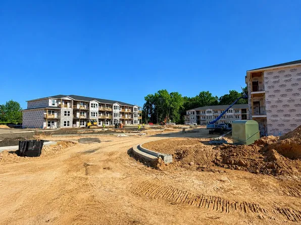 MGVG Living Moultrie Vista, 414 Doc Darbyshire Rd #75b62528e, Moultrie, GA 31788