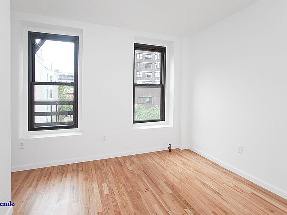 2nd image of 207 E 88th St #4FW