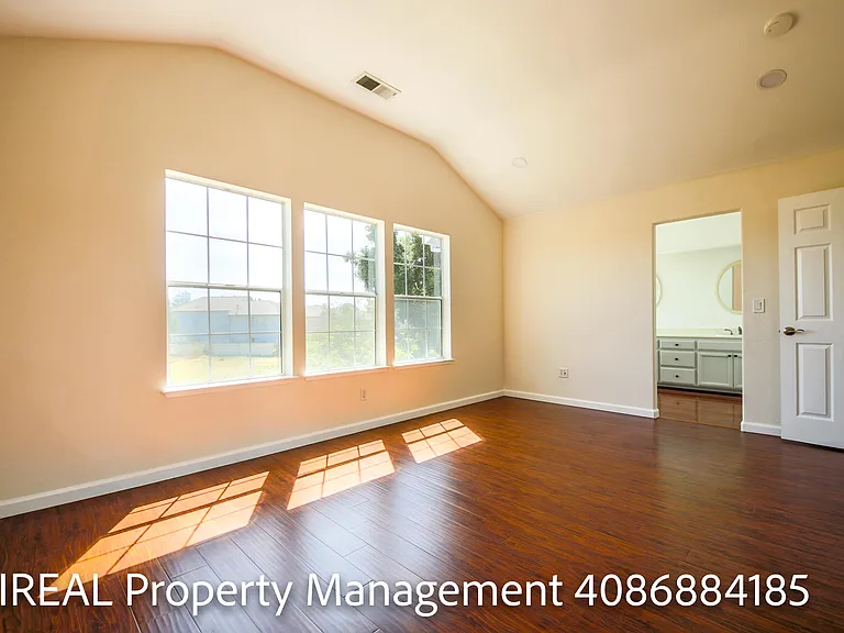 4202 Cambridge Way — Photo 19