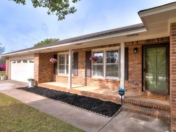 898 Ridgehill Dr, Sumter, SC 29154