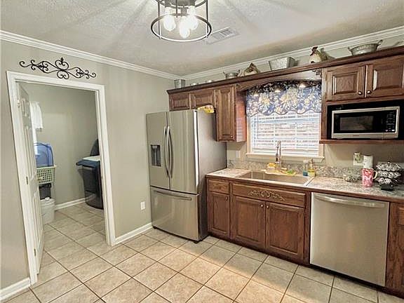 5th image of 115 Wellington Ct