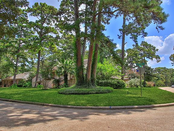 4th image of 13602 Foxmoor Ln