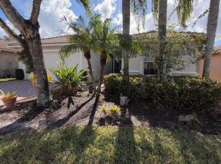8026 Duomo Cir, Boynton Beach, FL 33472