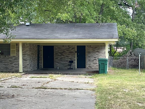 2nd image of 2404 N Sheraton Dr