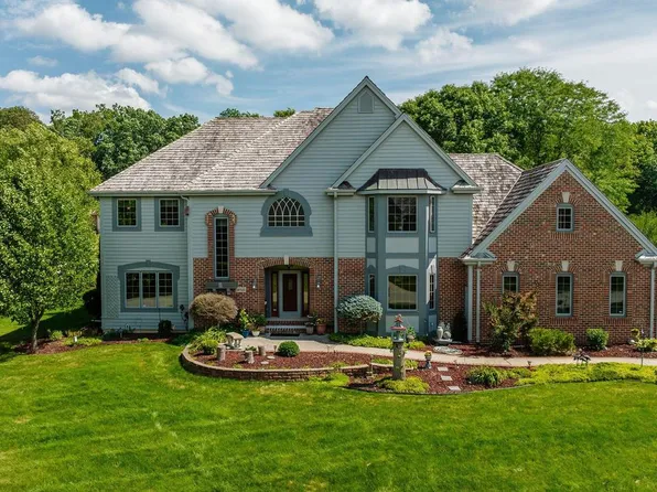 16920 Vanderbilt STREET, Brookfield, WI 53005